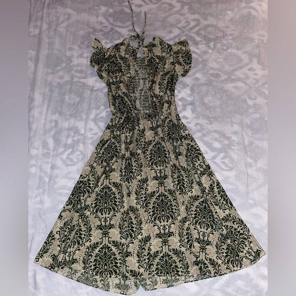 Small Women’s SHEIN butterfly print dress - Picture 3 of 5